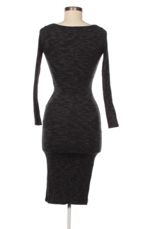 Šaty  Bershka, Velikost S, Barva Vícebarevné, Cena  59,00 Kč