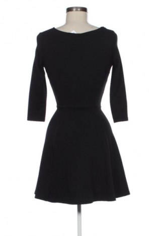 Sukienka Bershka, Rozmiar S, Kolor Czarny, Cena 23,99 zł