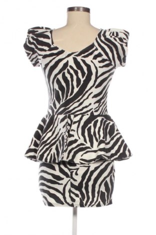 Sukienka Boohoo, Rozmiar L, Kolor Kolorowy, Cena 56,99 zł