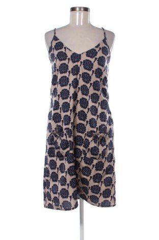 Рокля Chic by Lirette, Размер XL, Цвят Многоцветен, Цена 2,55 €