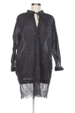 Рокля Day Birger Et Mikkelsen, Размер XL, Цвят Сив, Цена 68,00 €, #134592450