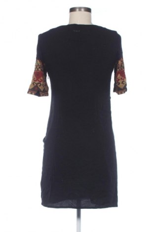 Φόρεμα Desigual, Μέγεθος M, Χρώμα Πολύχρωμο, Τιμή 41,99 €