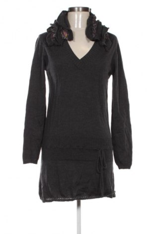 Φόρεμα Diktons, Μέγεθος M, Χρώμα Γκρί, Τιμή 5,11 €