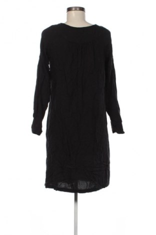Рокля Edc By Esprit, Размер M, Цвят Черен, Цена 13,80 €
