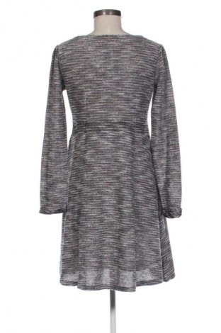 Šaty  Edc By Esprit, Velikost M, Barva Vícebarevné, Cena  69,00 Kč