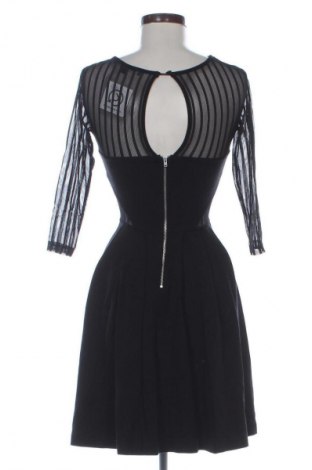 Šaty  French Connection, Velikost XS, Barva Černá, Cena  169,00 Kč
