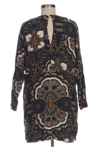 Šaty  H&M, Velikost XL, Barva Vícebarevné, Cena  149,00 Kč