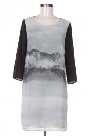 Šaty  H&M, Velikost M, Barva Vícebarevné, Cena  129,00 Kč