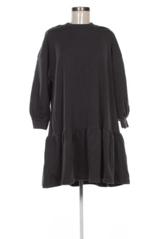 Šaty  H&M, Velikost M, Barva Šedá, Cena  161,00 Kč