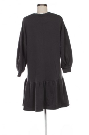 Šaty  H&M, Velikost M, Barva Šedá, Cena  161,00 Kč