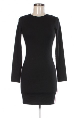 Šaty  H&M Divided, Velikost M, Barva Černá, Cena  49,00 Kč