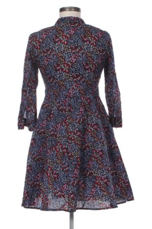 Рокля H&M Divided, Размер S, Цвят Многоцветен, Цена 2,04 €