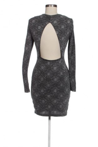 Šaty  H&M Divided, Velikost M, Barva Vícebarevné, Cena  59,00 Kč