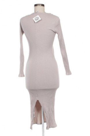 Рокля H&M Divided, Размер S, Цвят Бежов, Цена 4,60 €