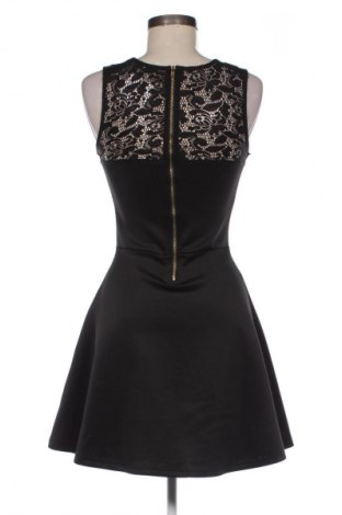 Šaty  House, Velikost XS, Barva Černá, Cena  149,00 Kč