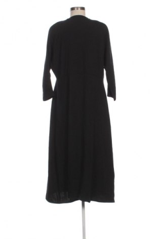 Рокля Mango, Размер XS, Цвят Черен, Цена 3,57 €