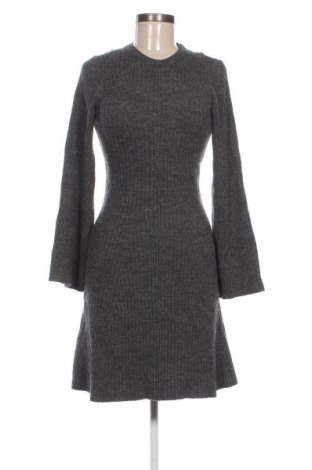 Sukienka ONLY, Rozmiar S, Kolor Szary, Cena 33,99 zł