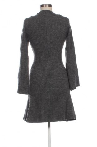 Sukienka ONLY, Rozmiar S, Kolor Szary, Cena 33,99 zł