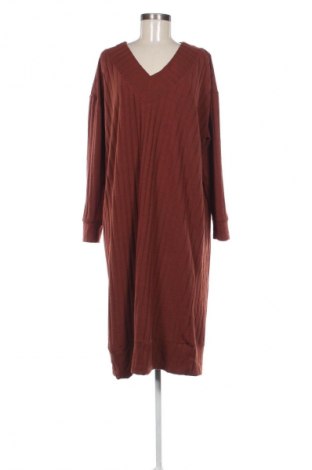 Φόρεμα ONLY Carmakoma, Μέγεθος M, Χρώμα Καφέ, Τιμή 5,11 €