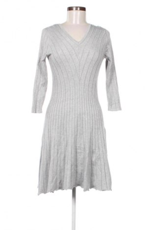 Šaty  Orsay, Velikost M, Barva Šedá, Cena  139,00 Kč