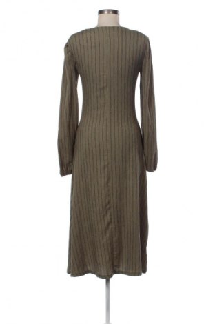 Šaty  Pieces, Velikost S, Barva Vícebarevné, Cena  69,00 Kč