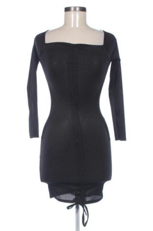 Šaty  Pretty Little Thing, Velikost XS, Barva Černá, Cena  149,00 Kč