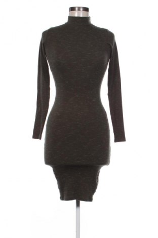 Sukienka Pull&Bear, Rozmiar S, Kolor Kolorowy, Cena 34,66 zł