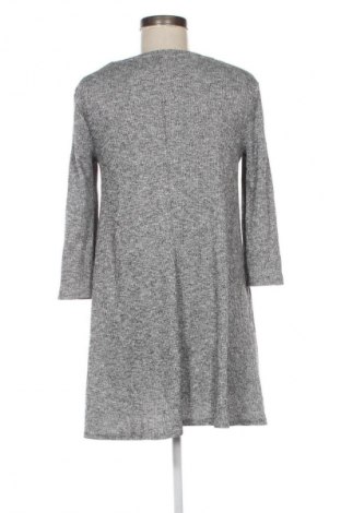 Sukienka Pull&Bear, Rozmiar M, Kolor Kolorowy, Cena 20,99 zł