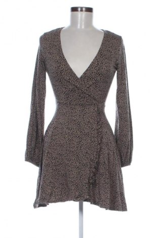 Sukienka Pull&Bear, Rozmiar S, Kolor Kolorowy, Cena 102,82 zł