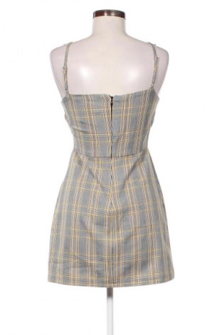 Φόρεμα Pull&Bear, Μέγεθος M, Χρώμα Πολύχρωμο, Τιμή 8,99 €
