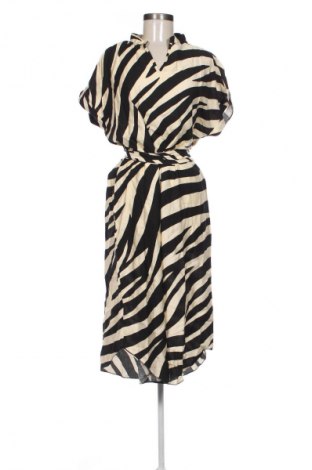 Sukienka SHEIN, Rozmiar XL, Kolor Kolorowy, Cena 89,99 zł