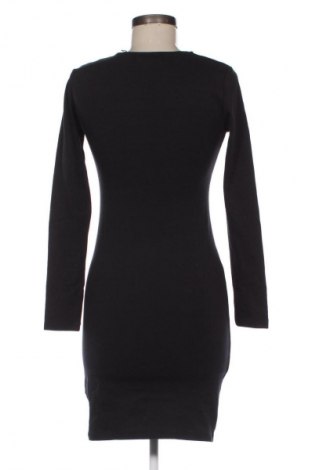 Sukienka Sinsay, Rozmiar M, Kolor Czarny, Cena 19,99 zł