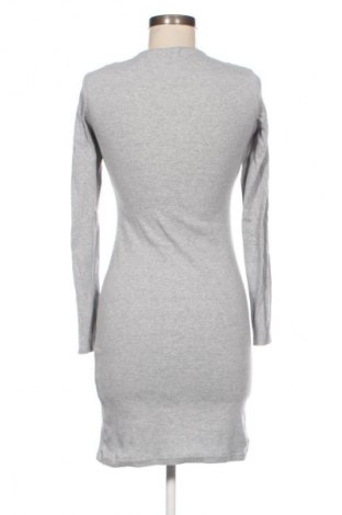 Šaty  Sinsay, Velikost L, Barva Šedá, Cena  149,00 Kč