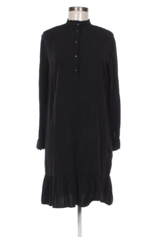 Šaty  Sisters Point, Velikost M, Barva Černá, Cena  159,00 Kč