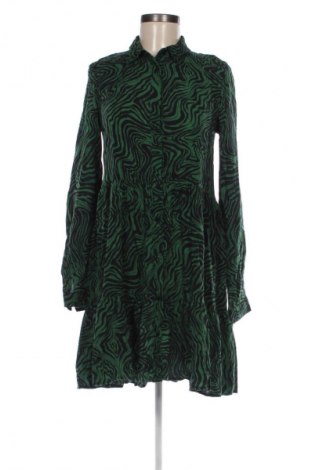 Sukienka Stradivarius, Rozmiar S, Kolor Kolorowy, Cena 64,99 zł