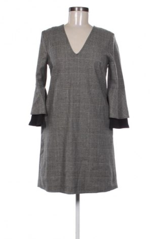 Рокля TWINSET, Размер S, Цвят Многоцветен, Цена 80,78 €