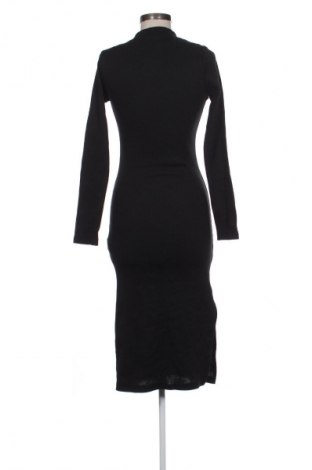 Sukienka Trendyol, Rozmiar L, Kolor Czarny, Cena 114,99 zł