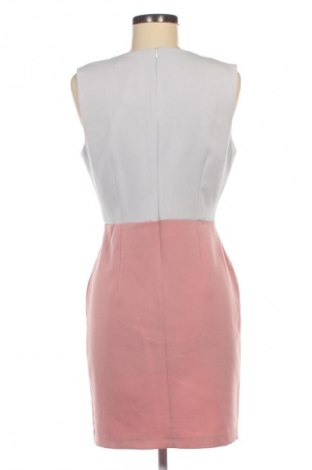 Sukienka Trendyol, Rozmiar M, Kolor Kolorowy, Cena 88,99 zł