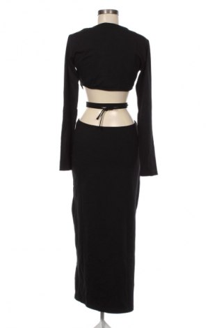 Šaty  UNFOLLOWED, Velikost XL, Barva Černá, Cena  949,00 Kč