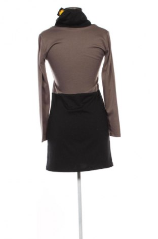 Šaty  Unbranded, Velikost M, Barva Vícebarevné, Cena  229,00 Kč