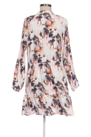Šaty  mbyM, Velikost M, Barva Vícebarevné, Cena  277,00 Kč