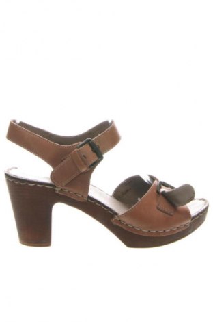 Sandale Campione, Mărime 39, Culoare Maro, Preț 100,99 Lei
