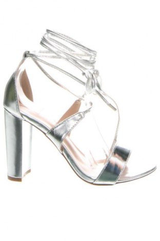 Σανδάλια Glamorous, Μέγεθος 39, Χρώμα Ασημί, Τιμή 6,99 €
