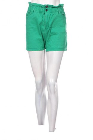 Damen Shorts Beloved, Größe M, Farbe Grün, Preis € 11,99
