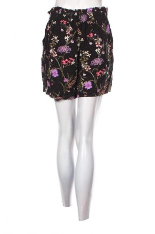 Damskie szorty Vero Moda, Rozmiar M, Kolor Kolorowy, Cena 60,99 zł