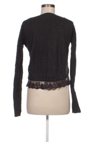 Dámský svetr H&M L.O.G.G., Velikost S, Barva Šedá, Cena  139,00 Kč