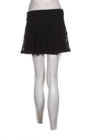 Sukně Forever 21, Velikost S, Barva Černá, Cena  49,00 Kč