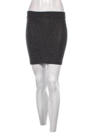 Пола Wow, Размер S, Цвят Черен, Цена 2,04 €