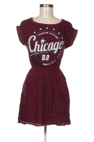Rochie Bershka, Mărime S, Culoare Roșu, Preț 73,99 Lei, #130104579