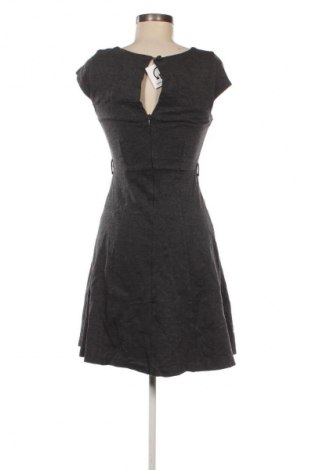 Rochie Nina Lie, Mărime S, Culoare Gri, Preț 38,99 Lei